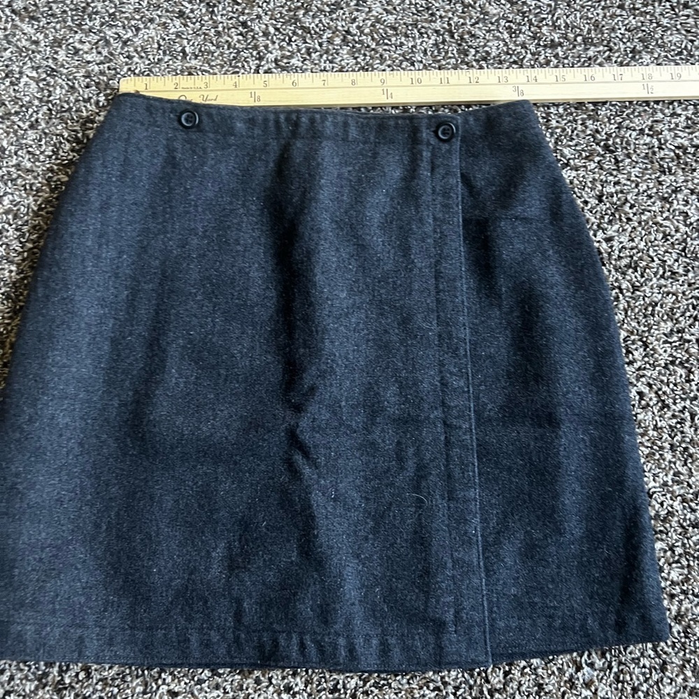 GAP Dark Gray Mini Skirt - Picture 5 of 7